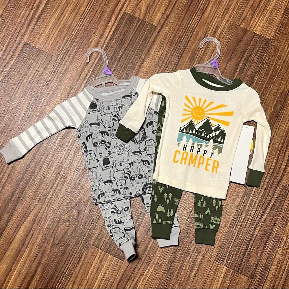 NWT 2 Sets of Pajamas Size 12 months